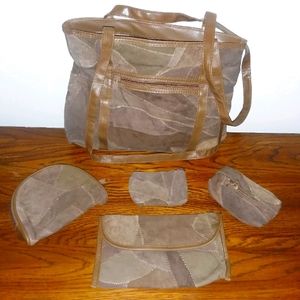 Pocketbook with matching accessories